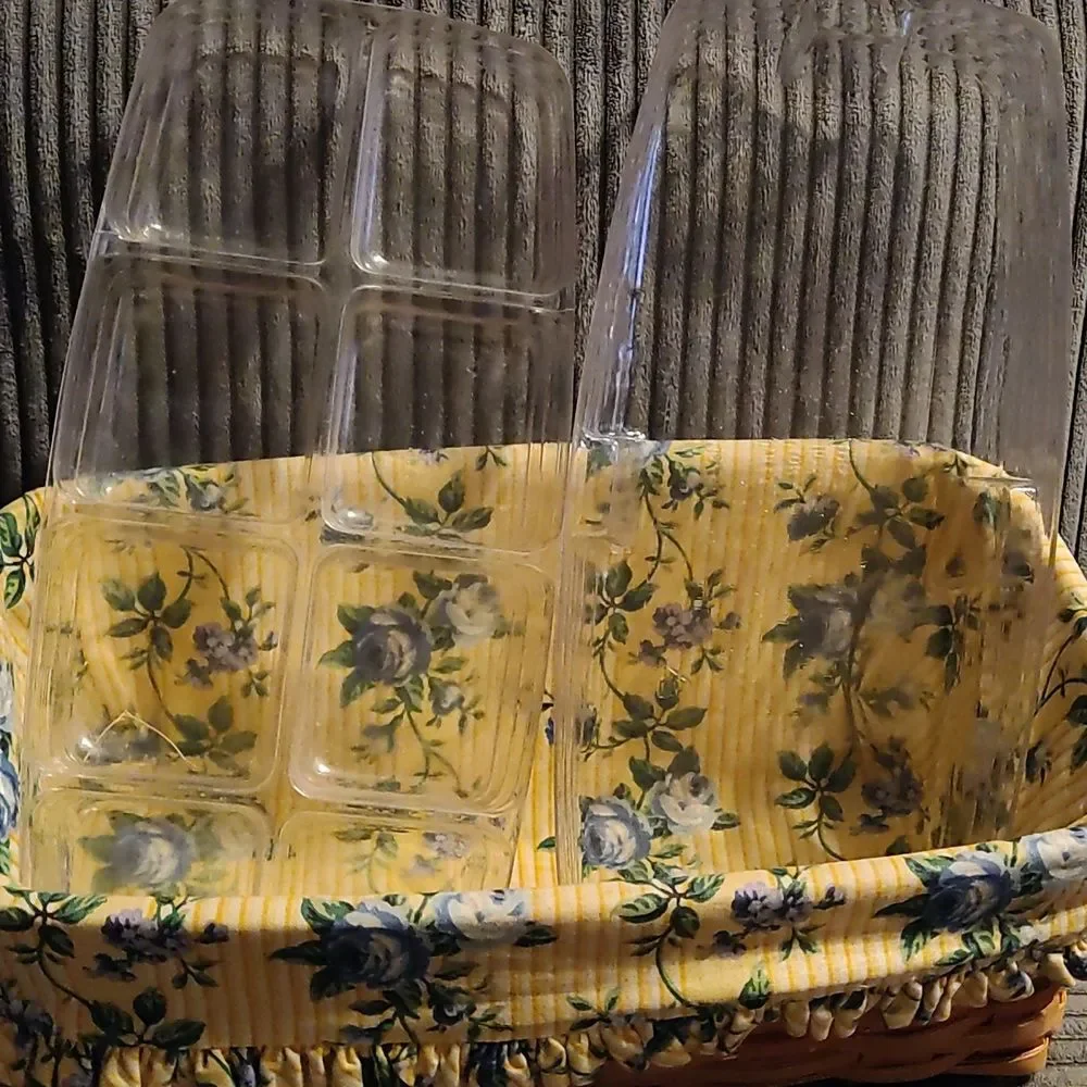 Longaberger vanity Basket With Divider, Hard Liner And Fabric Liner